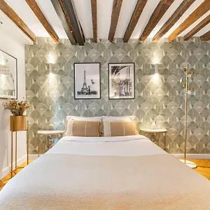 amazing-historical-parisien-loft-next-to-louvre-area.fr-paris.fr/